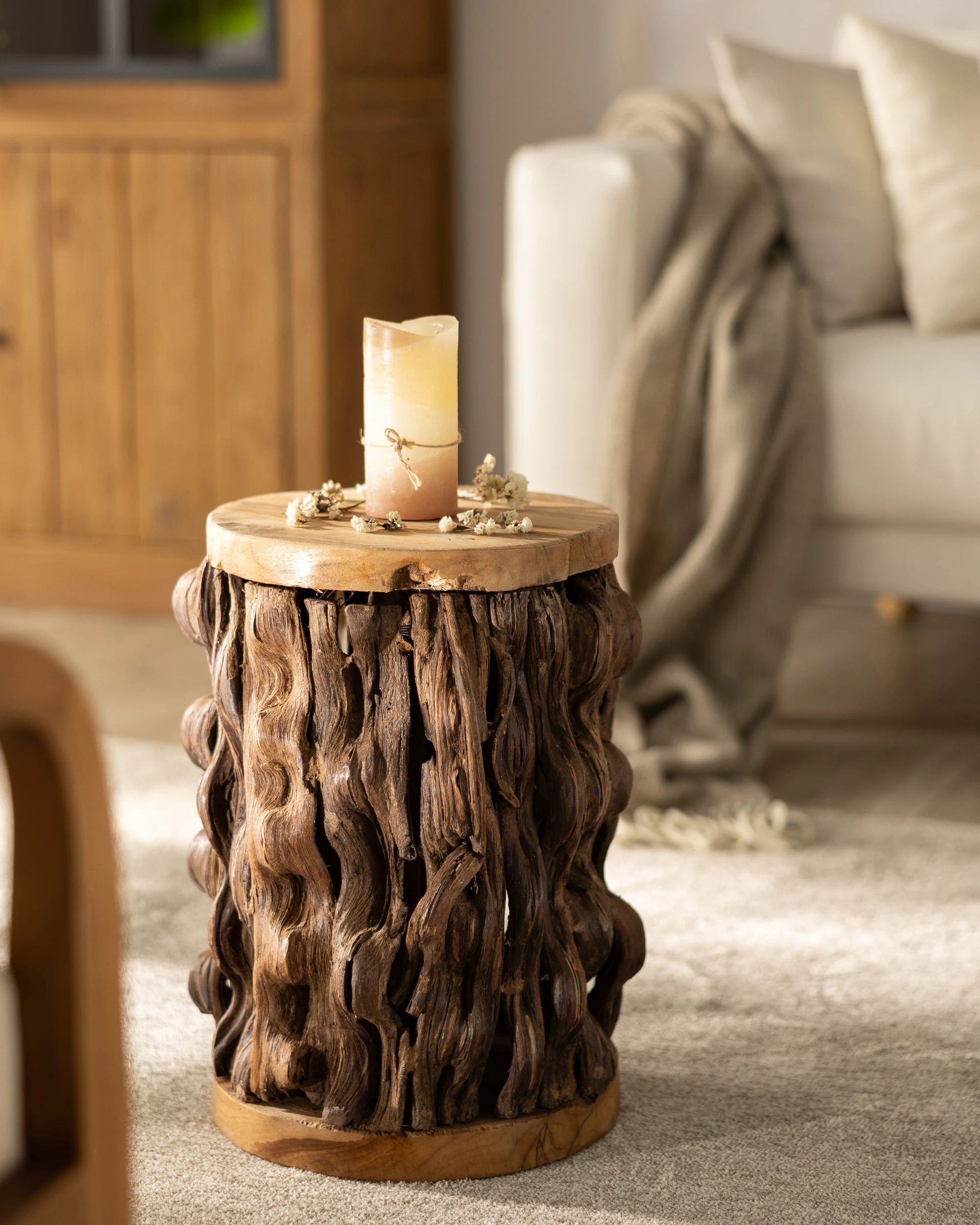Table en bois Root 35x35x46 cm (hover)