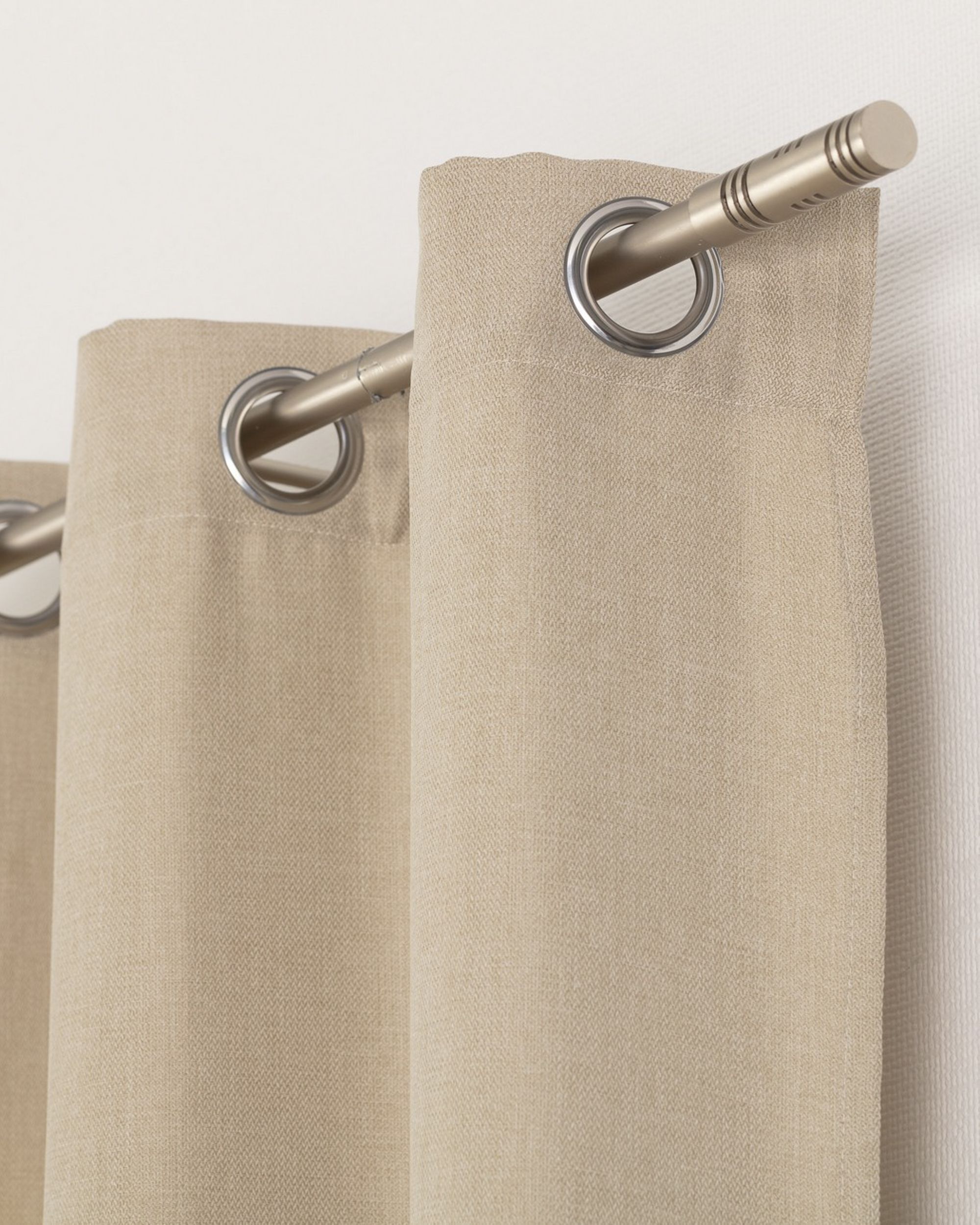Rideau BASIC sur œillets  140x280cm couleur beige 1 pcs