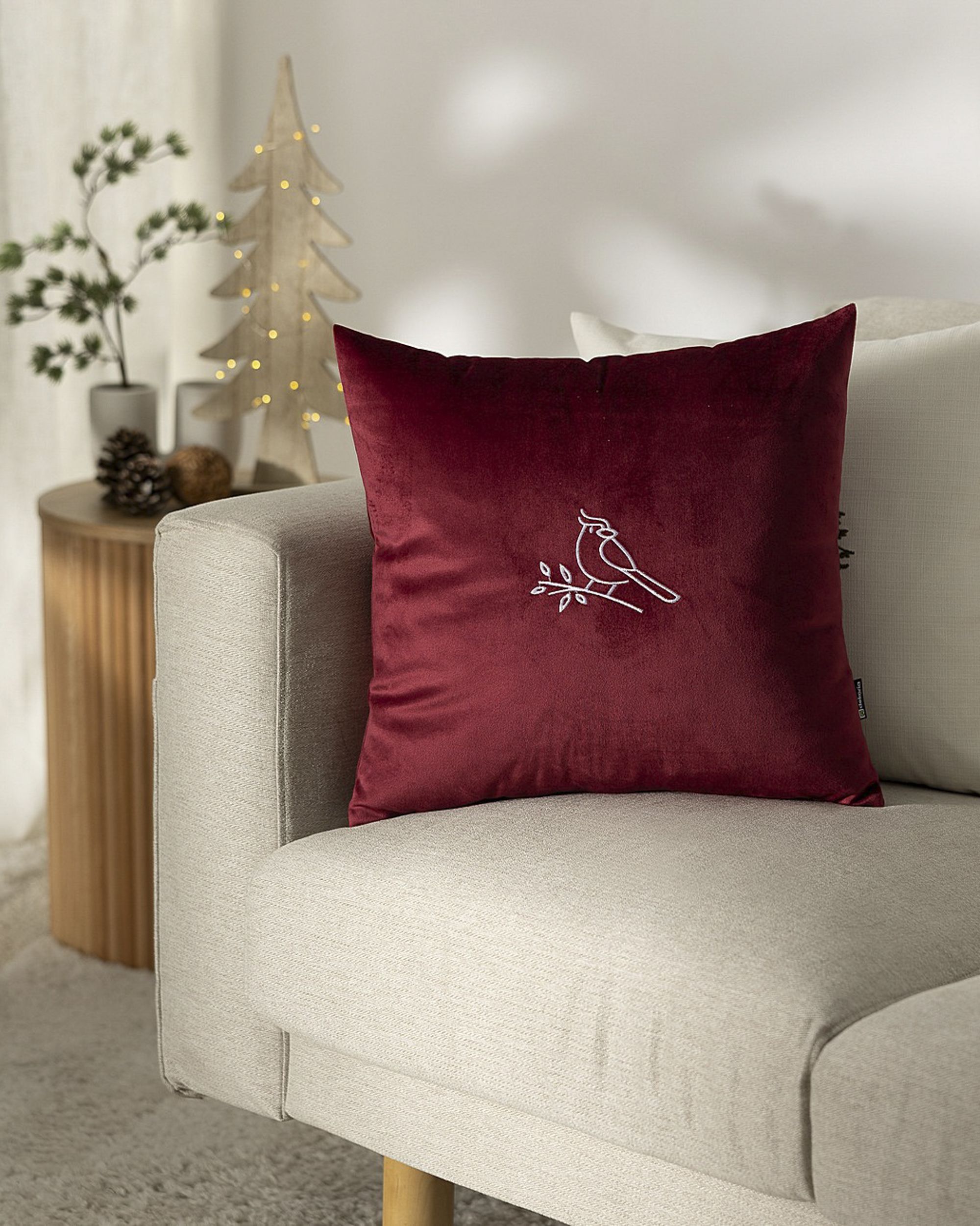 Housse de coussin Bird on Branch 43x43 cm (hover)