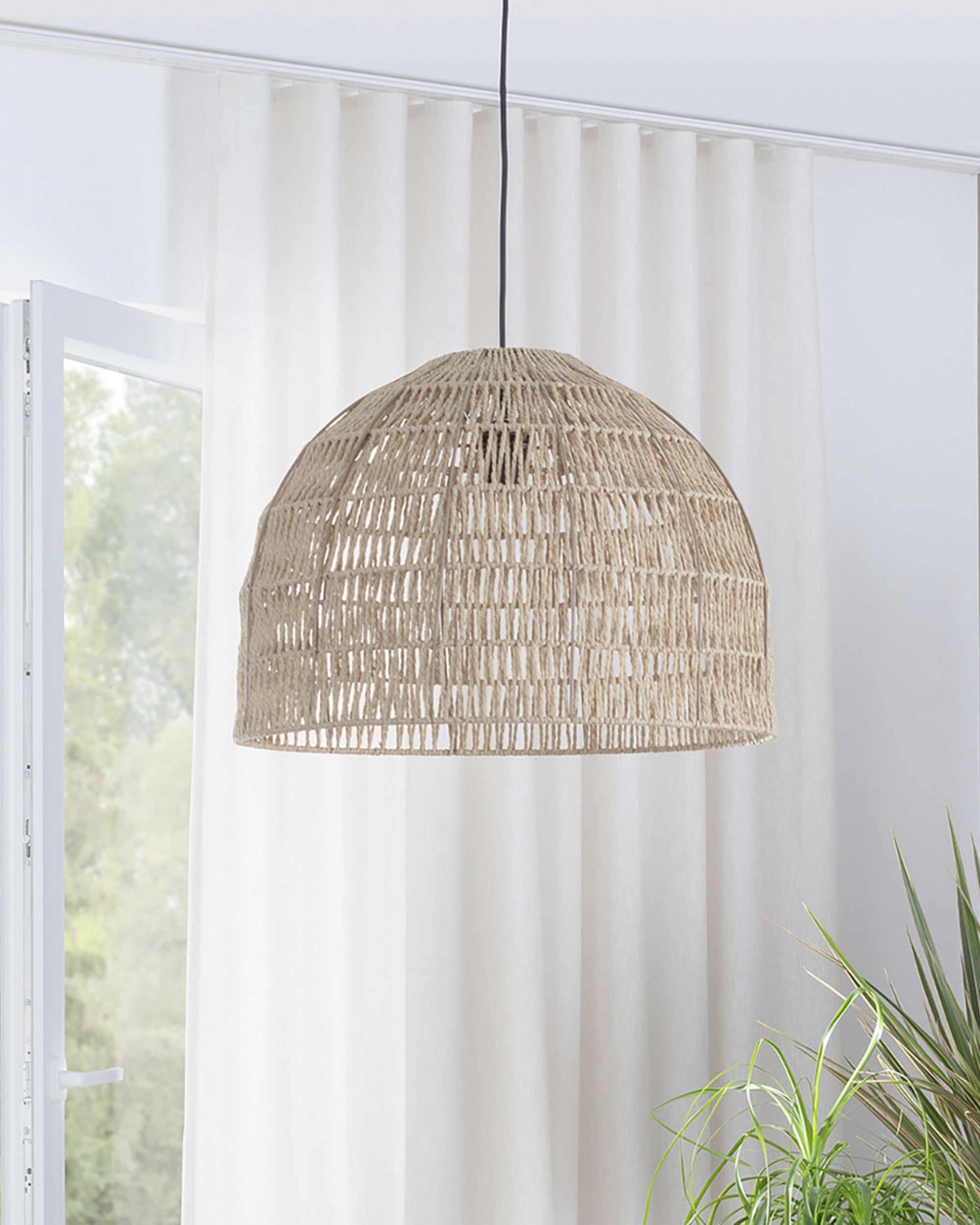 Suspension Nasira (hover)