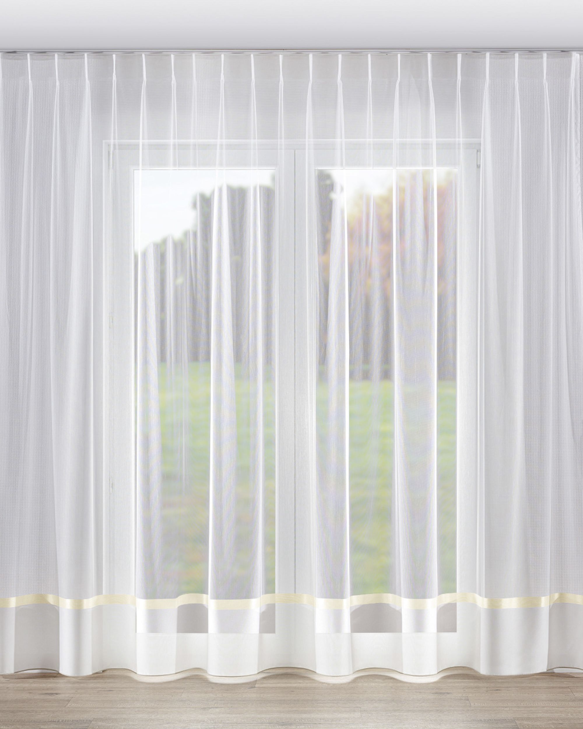 Voilage sur les crochets flex simples couleur crème tissu semi-transparent