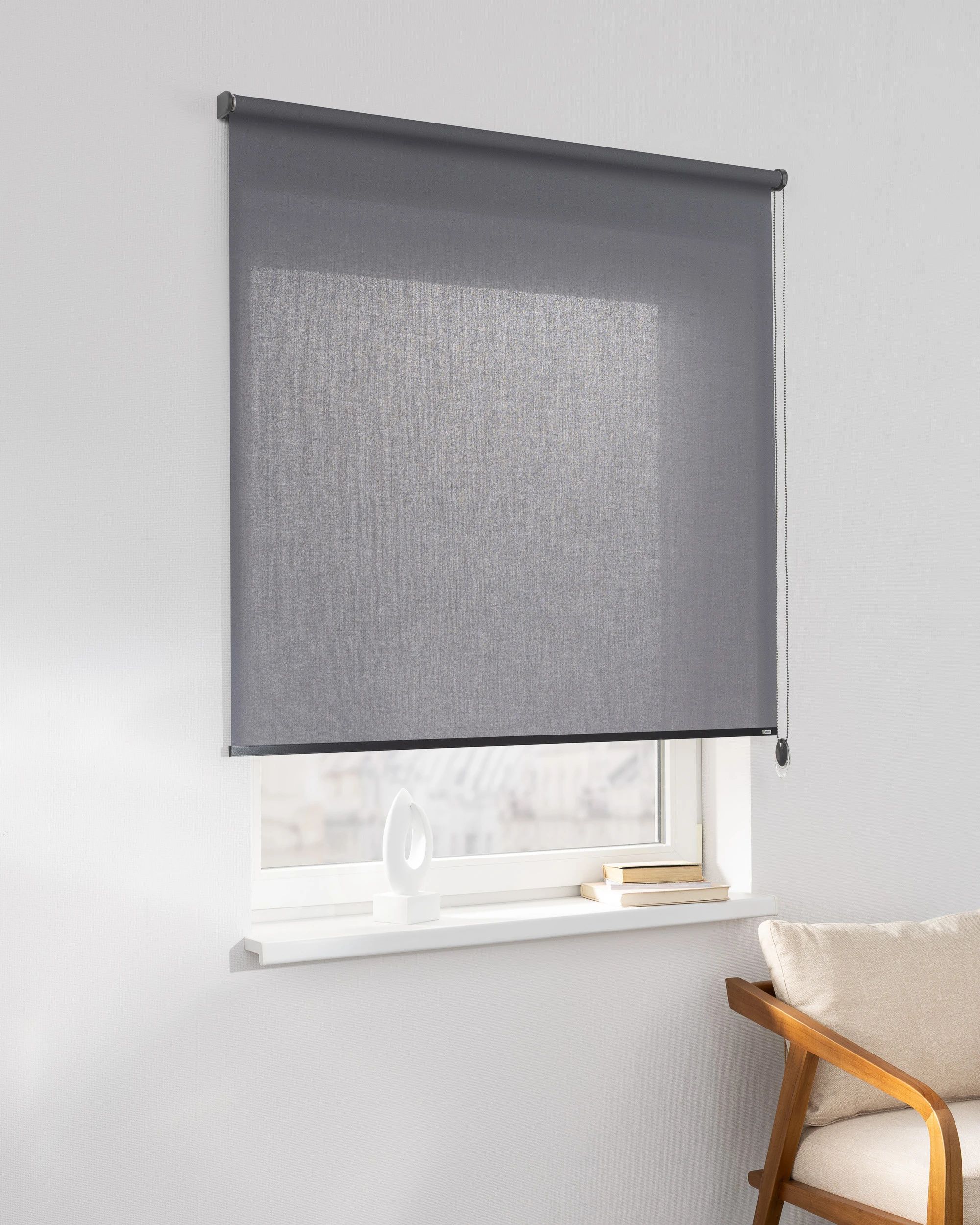 Store enrouleur Classic couleur gris tissu semi-transparent