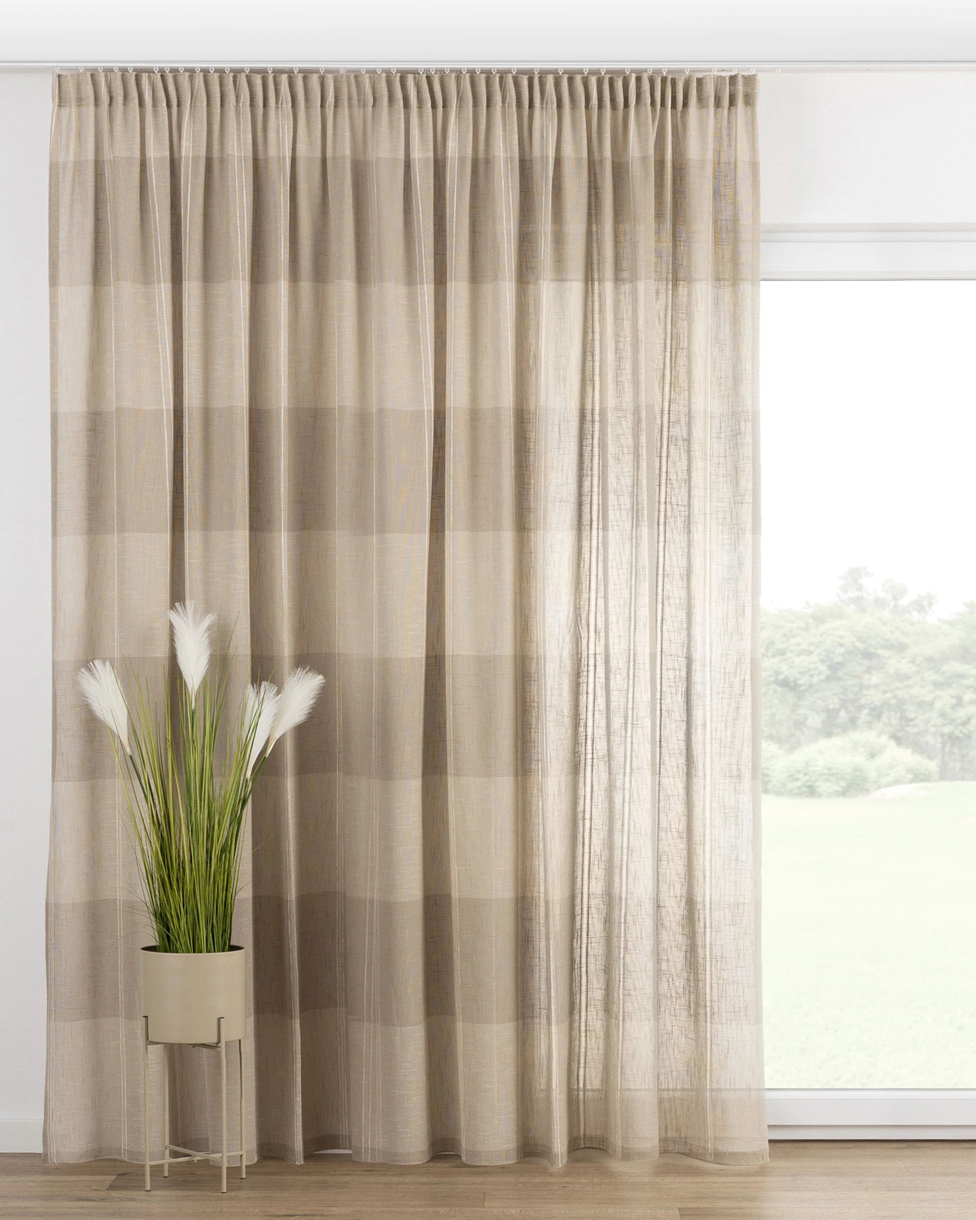 Rideau sur un ruban fronceur 1 pièce couleur beige tissu semi-transparent, tresse, à motifs