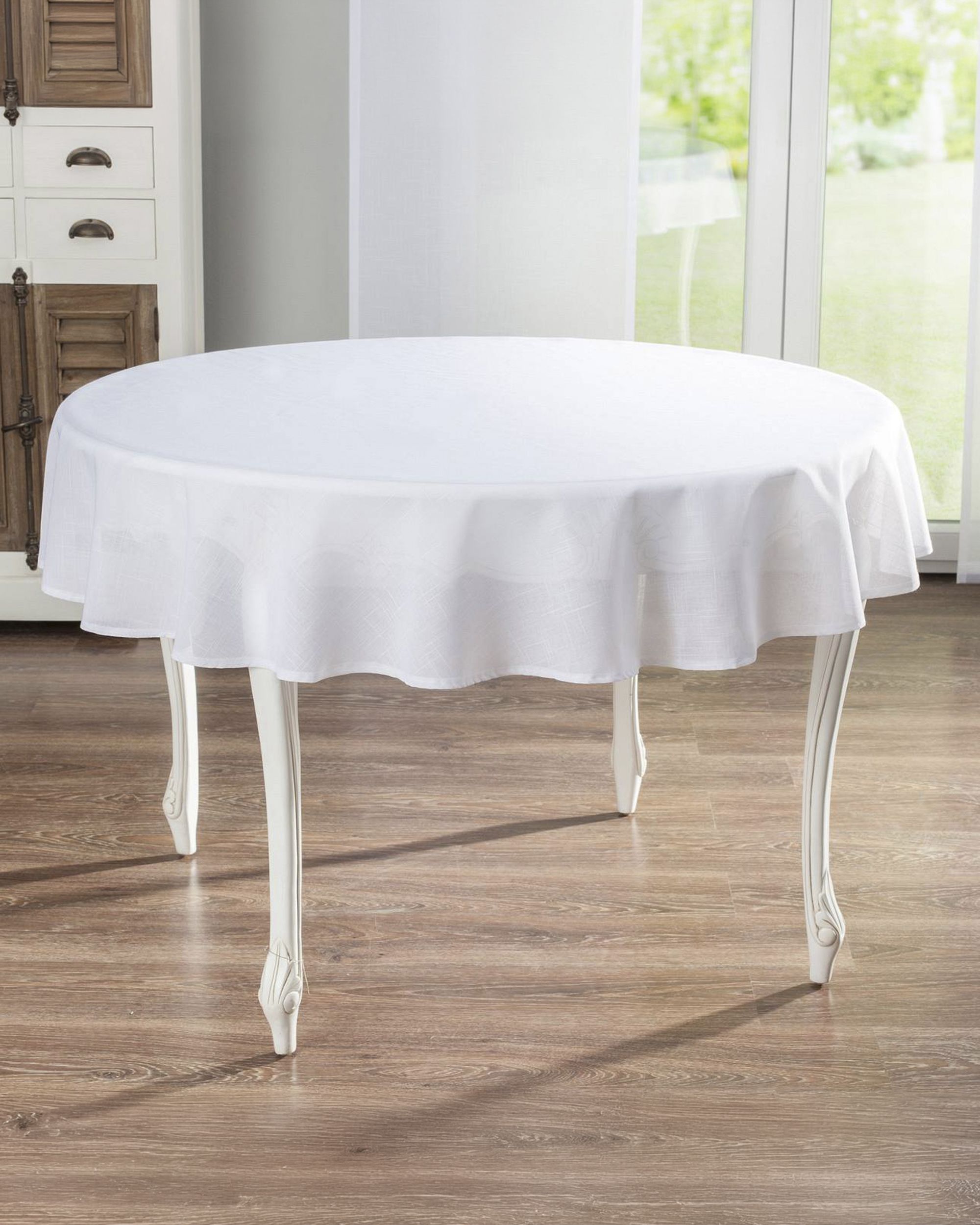 Nappe ronde couleur blanc tissu semi-transparent, tresse