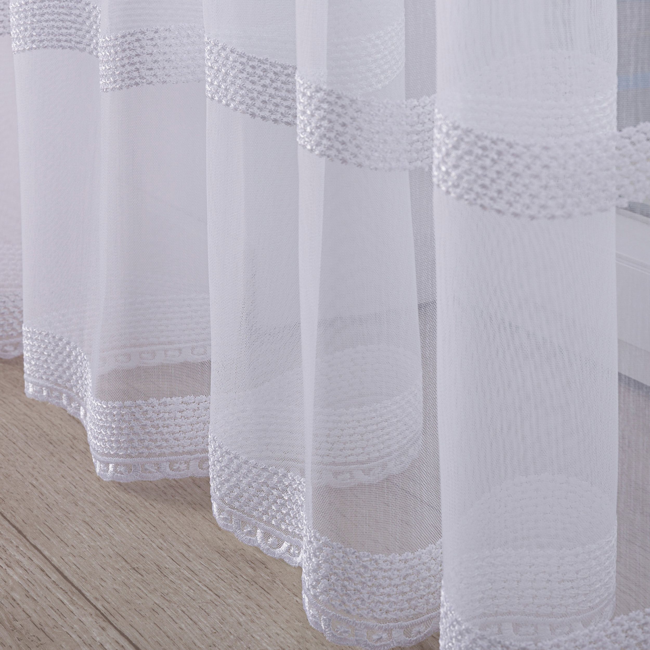 Voilages et rideaux légers 186-40 blanc avec motif