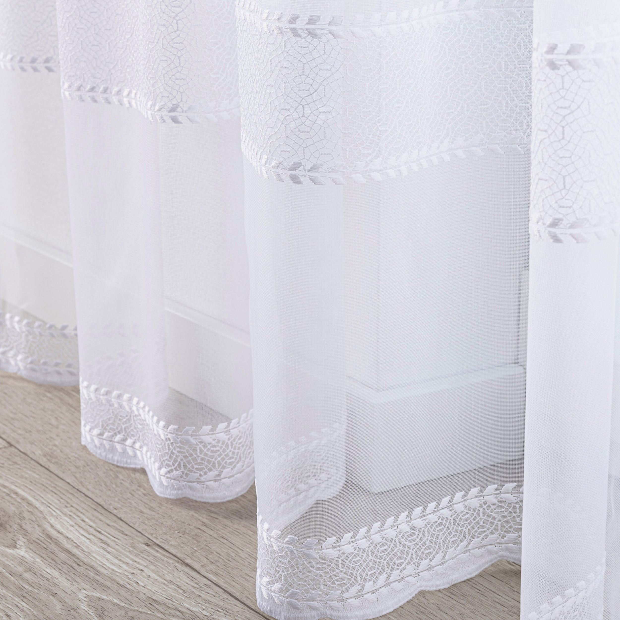 Voilages et rideaux légers 186-57 blanc avec motif